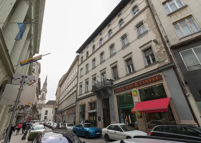 Luxury By Hi5-varoshaz Apartament