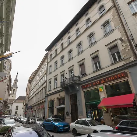 Luxury By Hi5-varoshaz Apartament