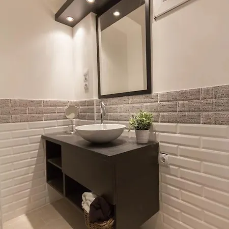 Luxury By Hi5-varoshaz